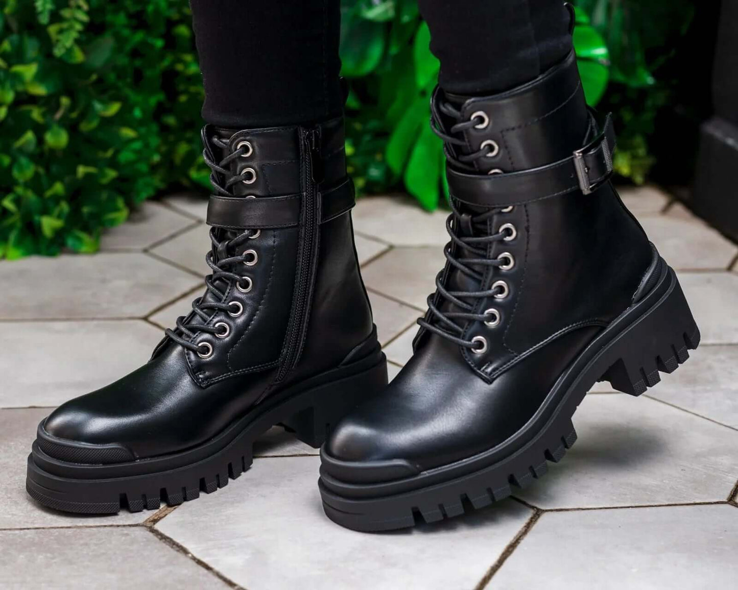 Combat Boots (Black) - Minichic collection