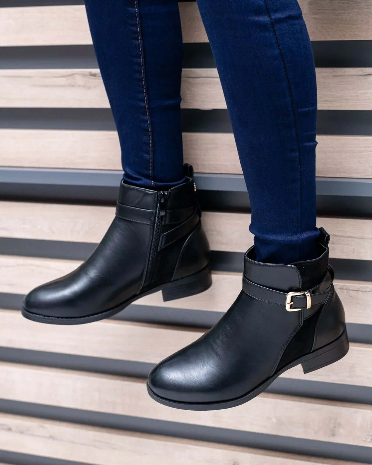 Eclipse Boots (Black) - Minichic collection