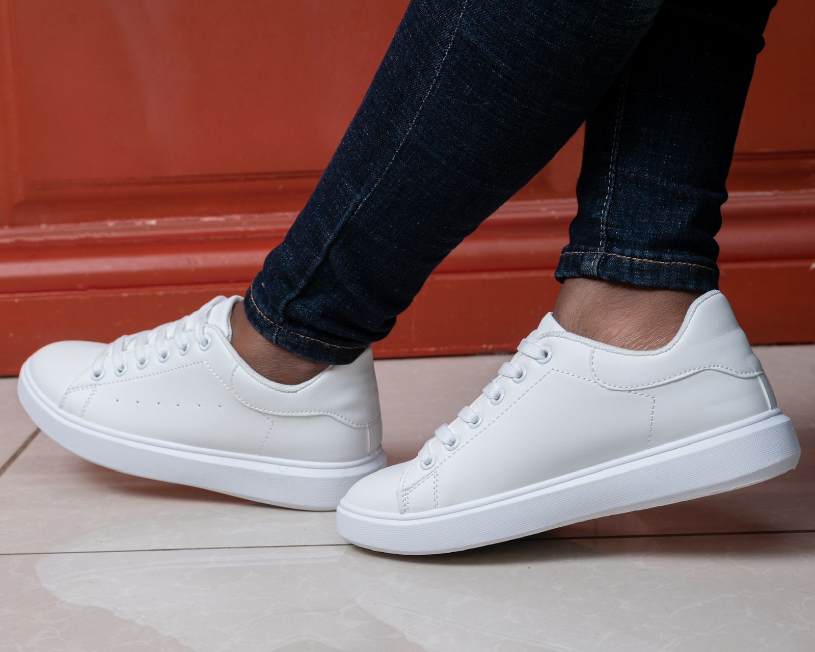 Laced Shoe Sneakers (White) - Minichic collection 