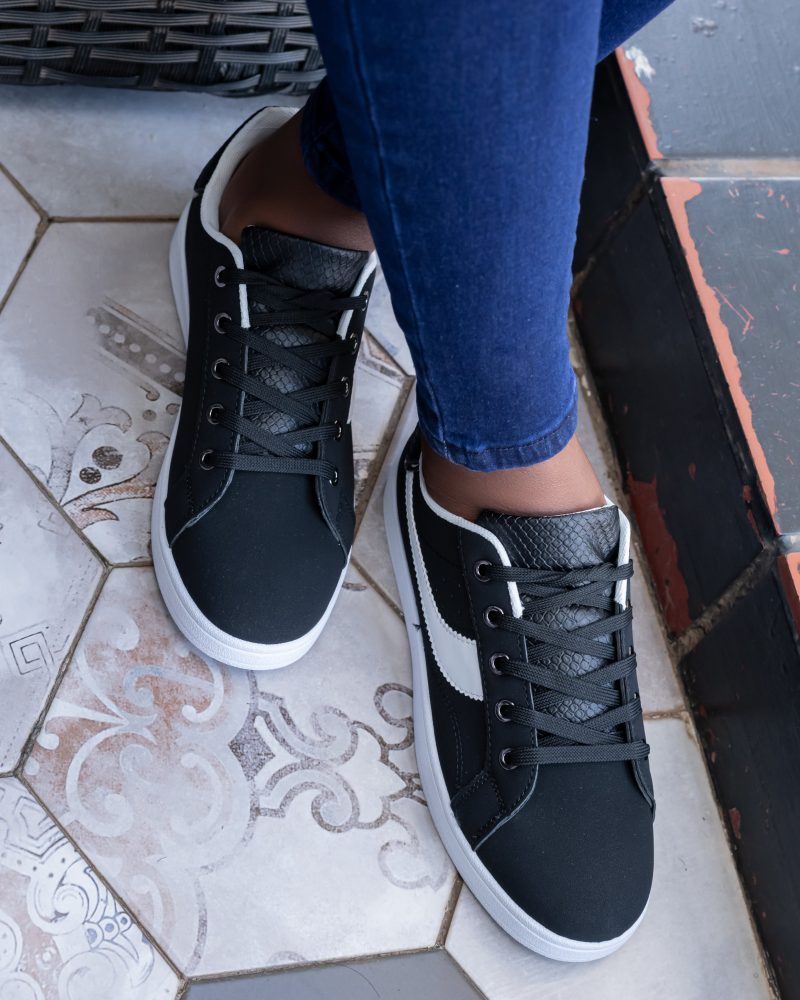 Oreo Black Sneakers - Minichic collection