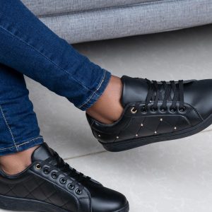 Bettle Sneakers ( Black) - Minichic collection