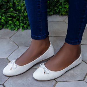 Outta Comfort Zone Doll Shoe (white) - Minichic collection